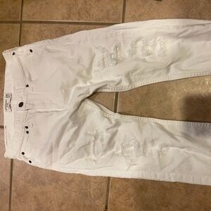 🌸Abercrombie kids white distressed jeans great condition!!🌸